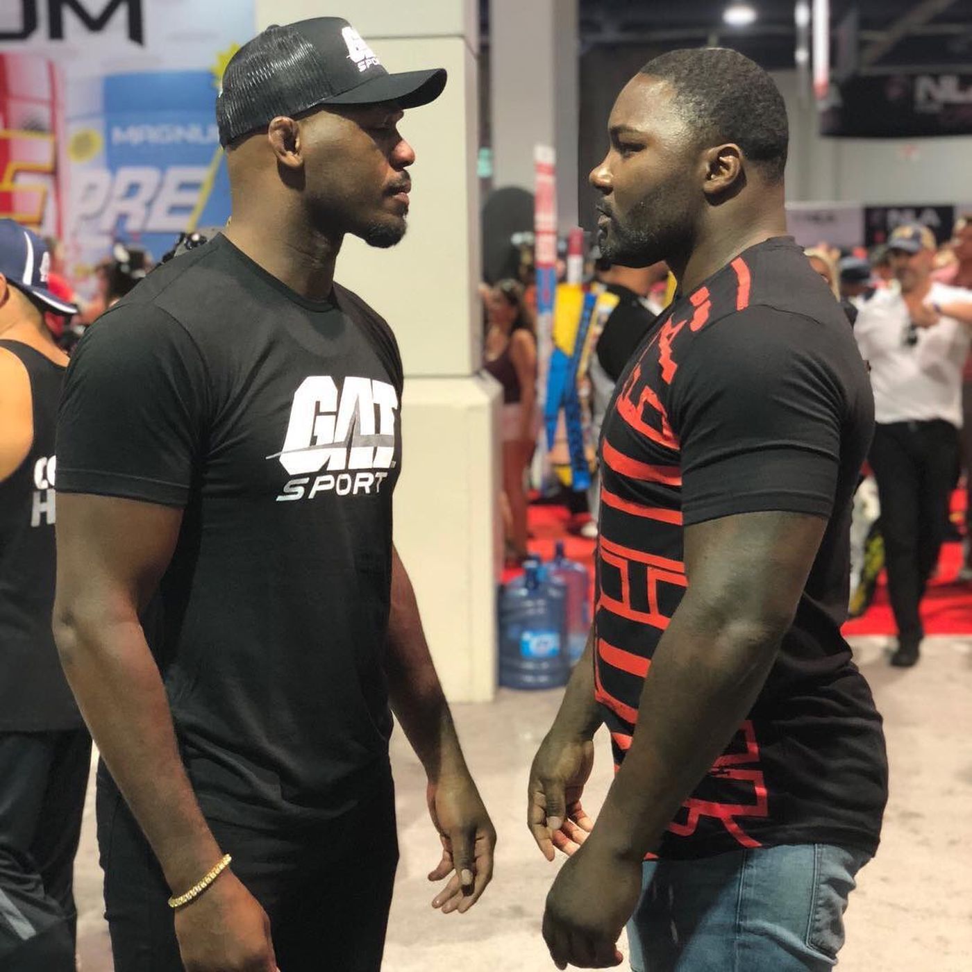 Anthony Johnson muốn xếp kèo triệu đô để xử Jon Jones Anthony Johnson muốn xếp kèo triệu đô để xử Jon Jones